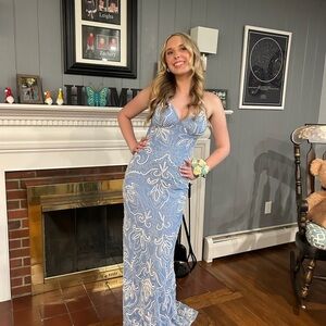 Blue Tan Sleeveless V-neck Prom Gown